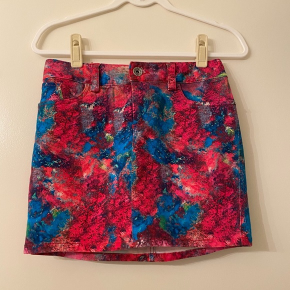 NWOT Alice + Olivia printed mini skirt - Picture 1 of 7